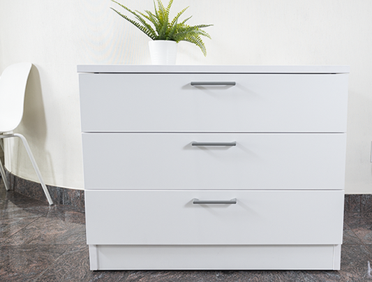 Chest of drawers ''Saguenay''